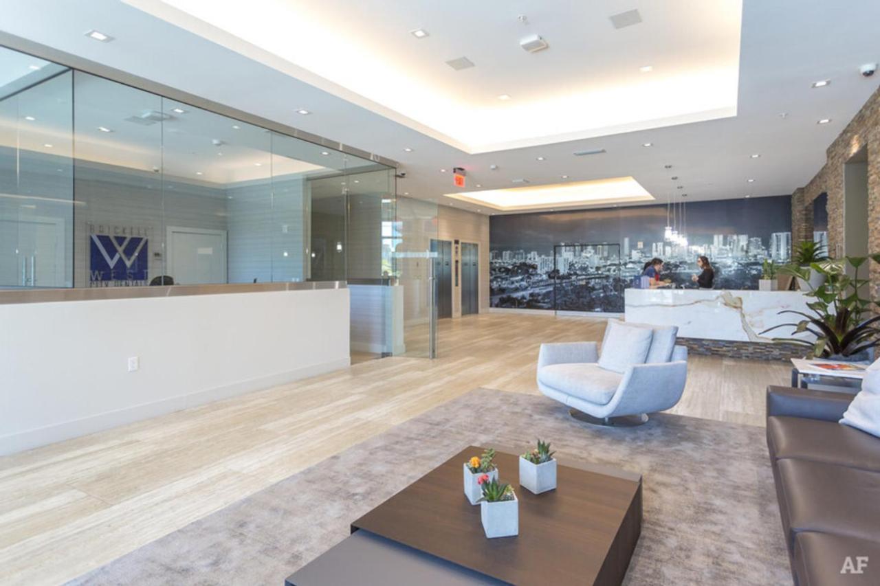 Brickell 2br W Gym Pool Wd Nr Center Mia-44