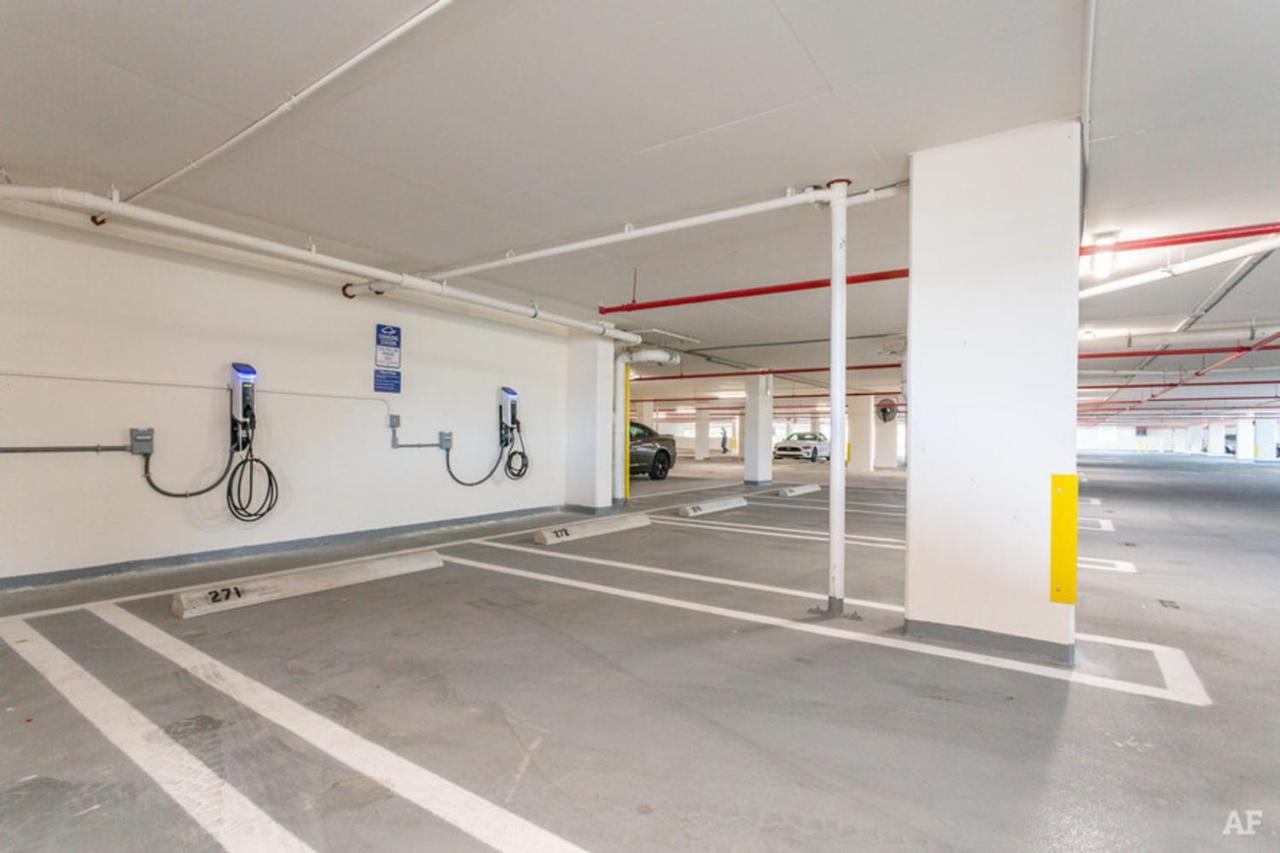 Brickell 2br W Gym Pool Wd Nr Center Mia-44